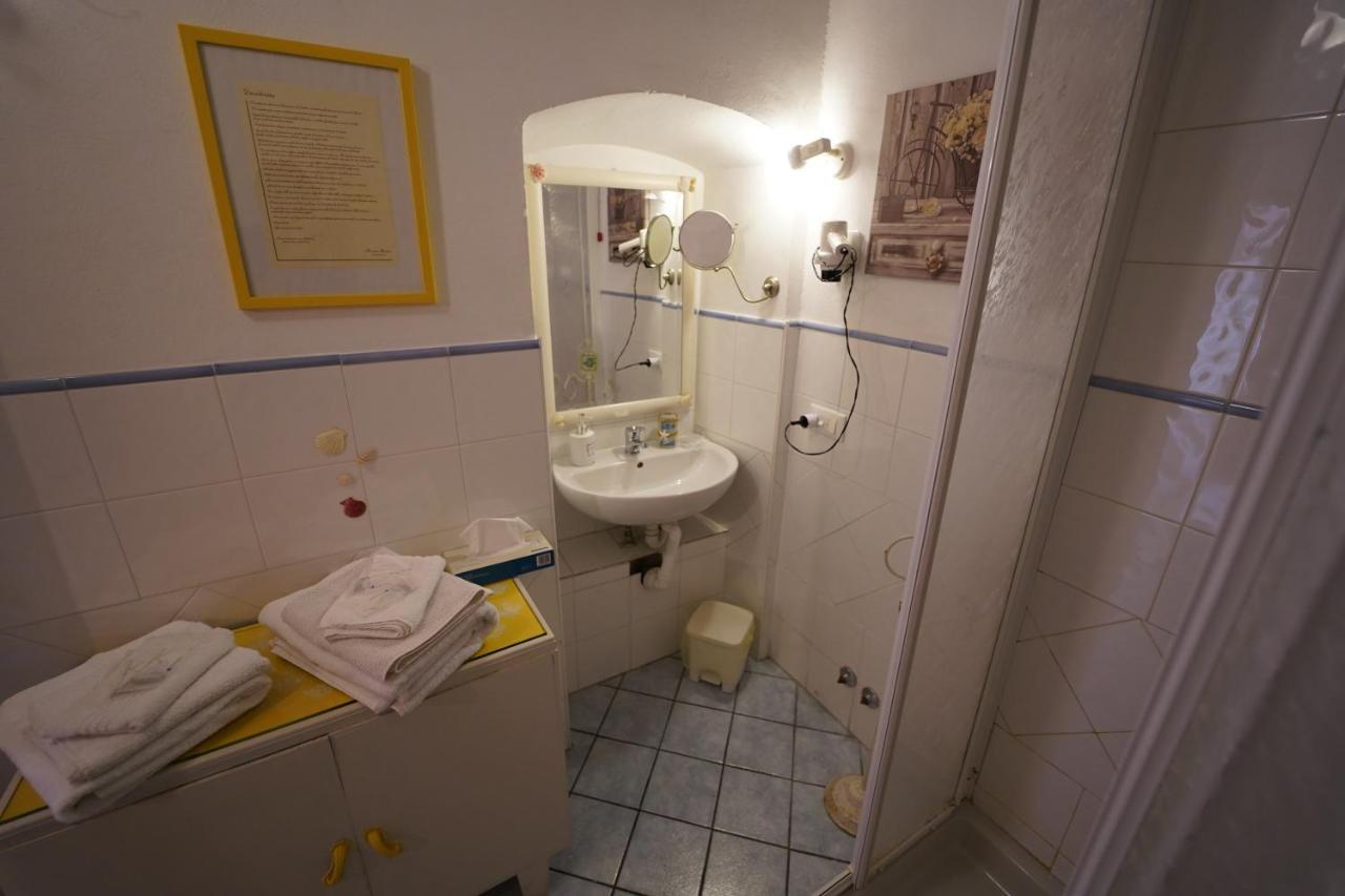Camera Nel Borgo Medievale Di Cervo - Lenottimediterranee Eksteriør billede